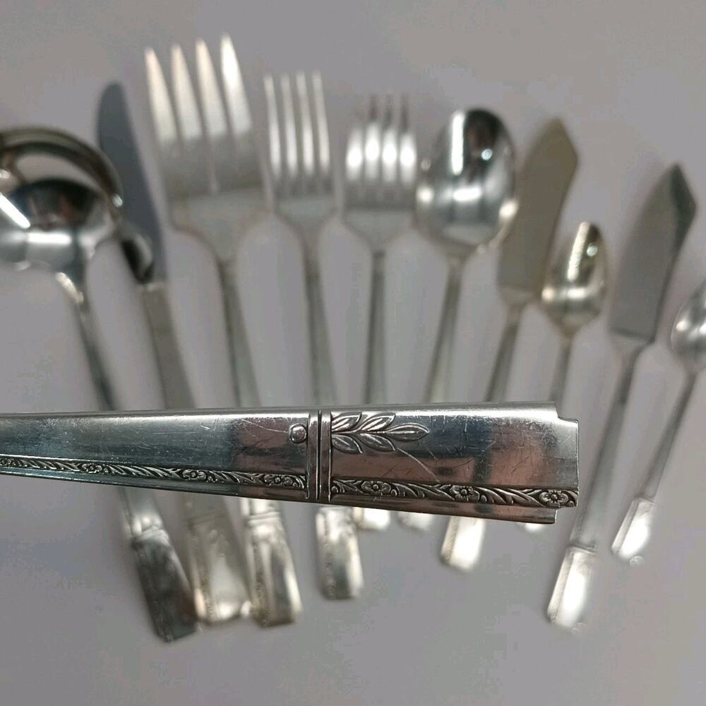 11X Serving Oneida Prestige GRENOBLE Silverplate Spoons Fork Spreaders Ladle Slo